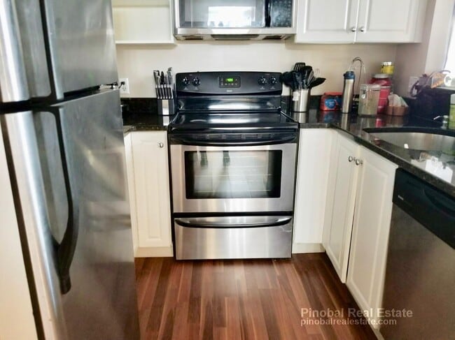 Photo - 8 Museum Way Unit 313