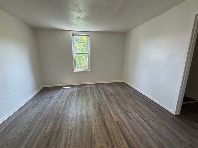 Photo - 932 York Ave