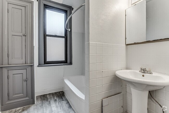 Building Photo - 845 Collins St Unit Apt #2