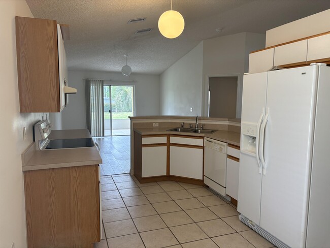 Photo - 1776 Vista Lake Cir