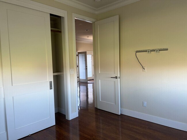 Photo - Hale Ave Unit Apartment