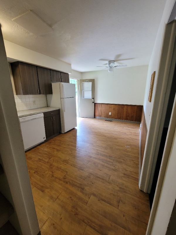 Photo - 332 Sheraton Dr NW