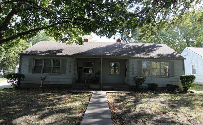 Building Photo - 1 Bedroom 1 Bath Duplex in Navy Hill Area ... Rental