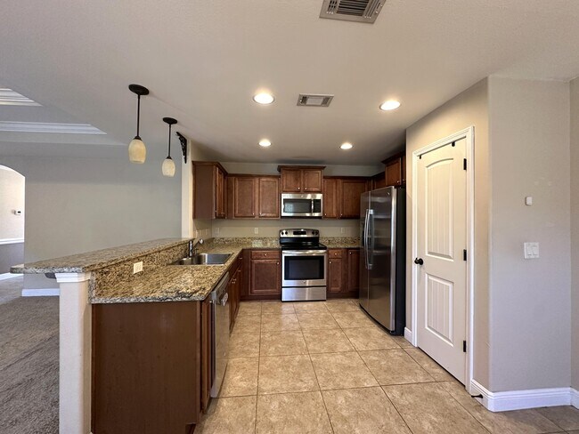 Photo - 516 Grand Ridge Dr