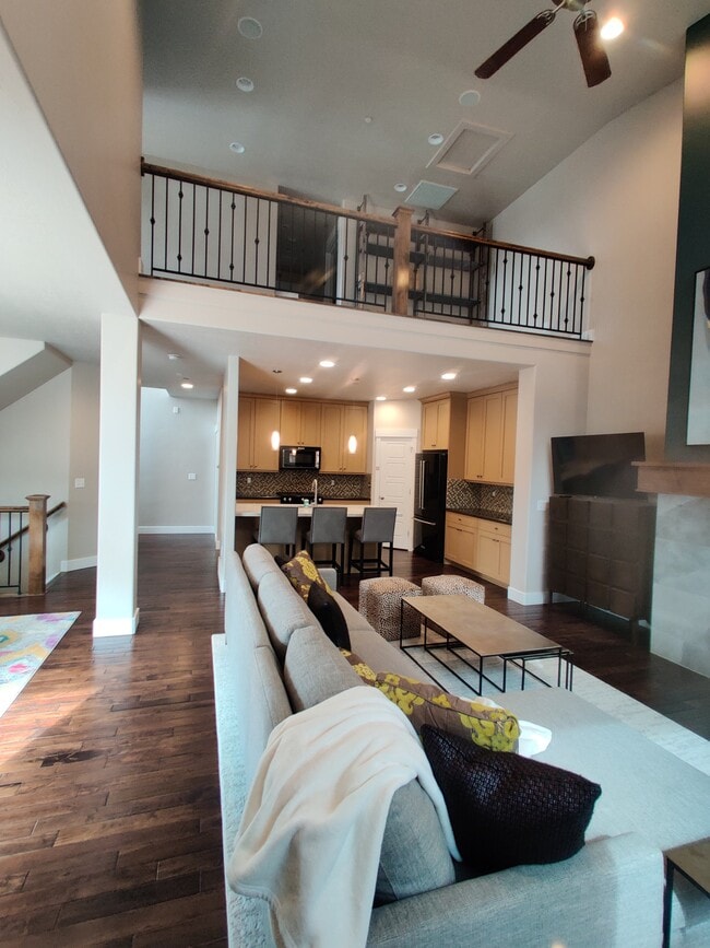 13287 Alexis Dr