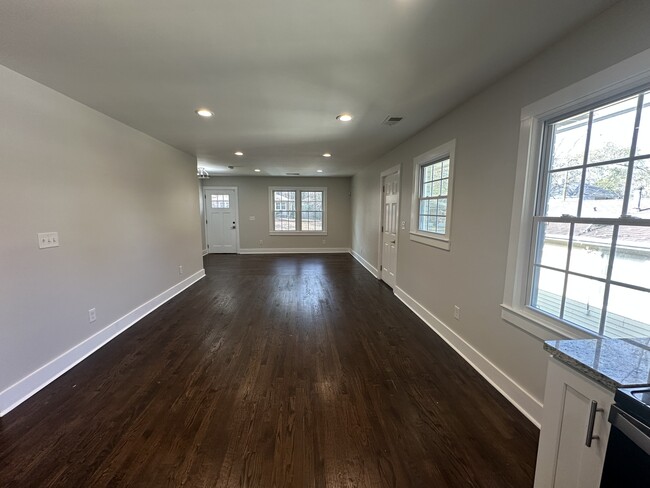 Photo - 569 Woods Dr NW