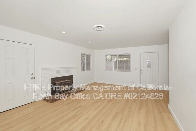 Photo - 1040 S Cloverdale Blvd