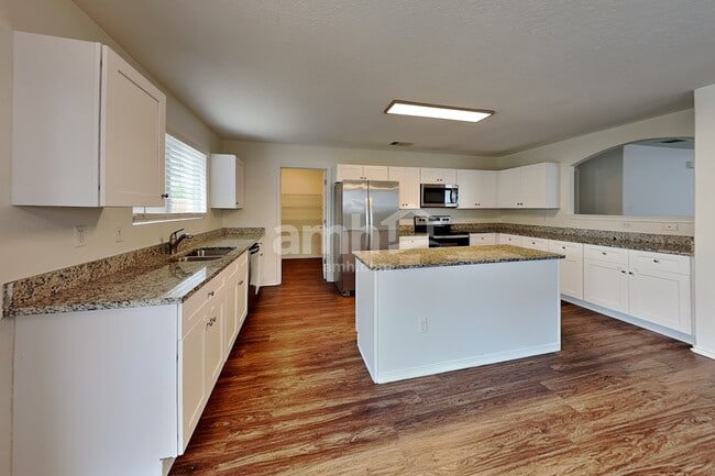 Photo - 9210 Laguna Falls