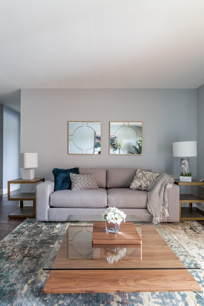 Grays Pointe Apartments