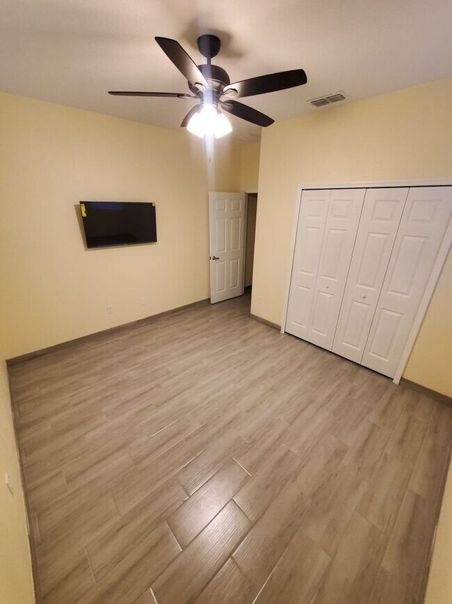 Photo - 9864 4th Ave