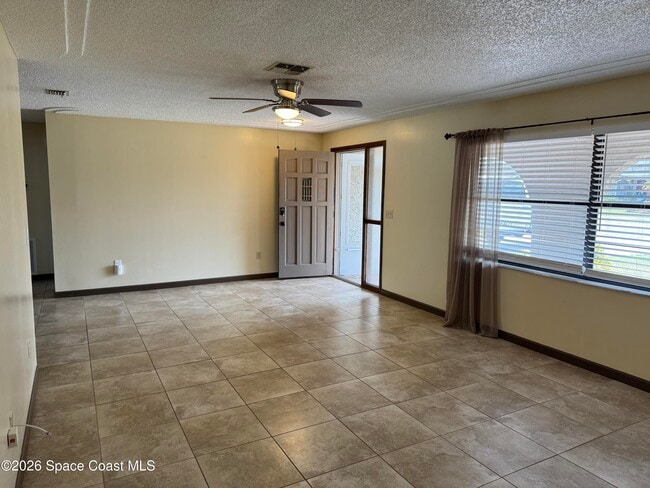 Photo - 472 Newfound Harbor Dr