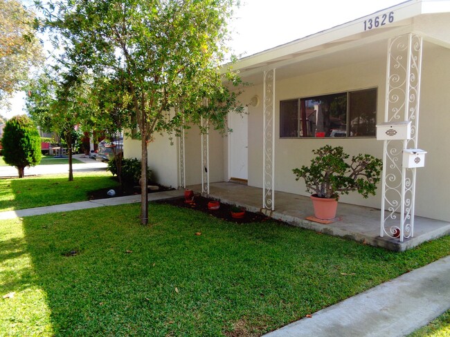 2 Bedroom 1 Bathroom Remodeled Home for Re... - 2 Bedroom 1 Bathroom Remodeled Home for Re...