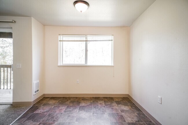 Photo - Welcome to your new home by the lake! Unit 1750-E