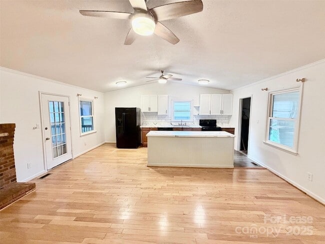 Photo - 115 Setter Ct