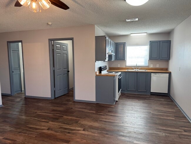 Photo - 36908 State Highway 64