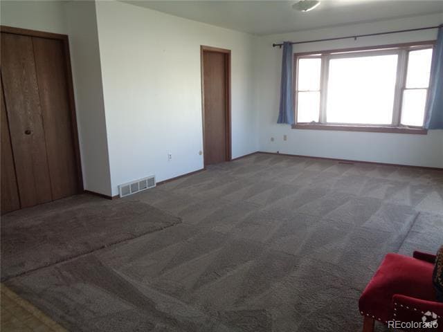 Building Photo - 725 9th St Rental