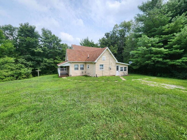 Building Photo - 1102 Circle Dr