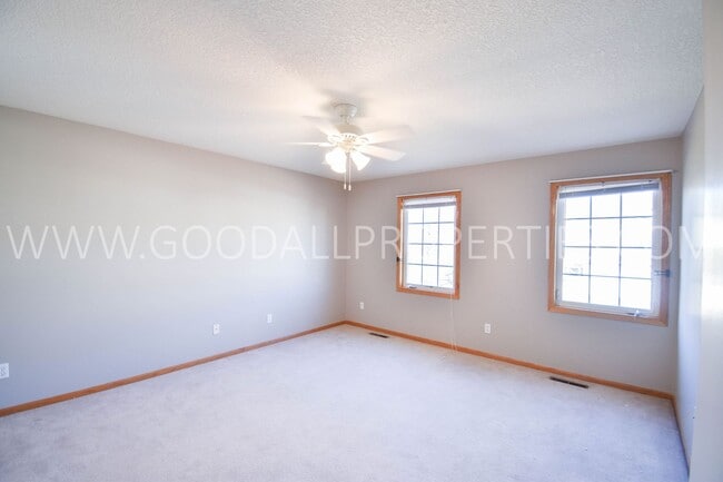 Photo - Beautiful West Des Moines Townhome for Rent