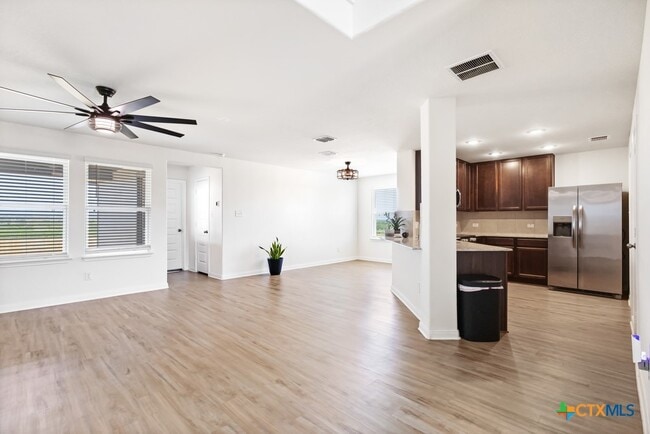 Photo - 11221 Hollinger Cir