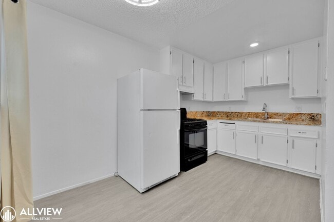 Photo - 9200 Harness St Unit 2