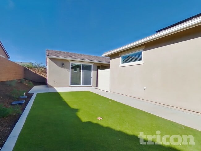 Photo - Tricon Corona