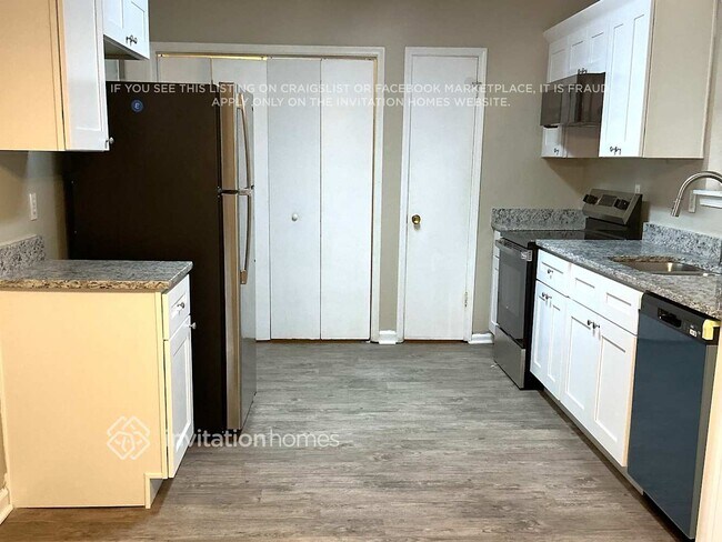 Photo - 837 Cochise Trail SE