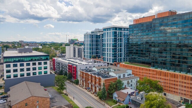 Building Photo - **WALKABLE MIDTOWN CONDO WITH BALCONY AND ... Unit 308