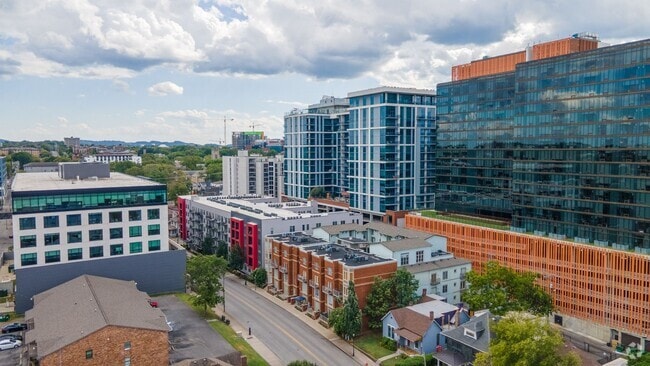 Building Photo - **WALKABLE MIDTOWN CONDO WITH BALCONY AND ... Unit 308