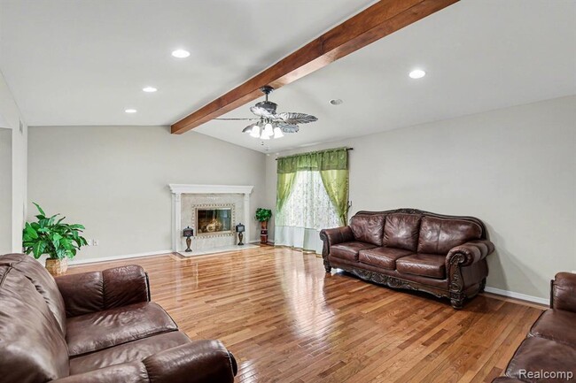 Photo - 39024 Faith Dr