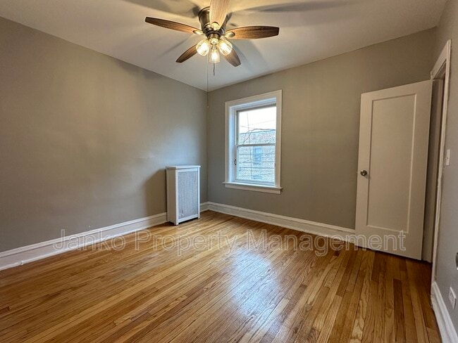 Photo - 625 E 80th St Unit 2