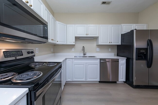 Photo - 409 Belmont Cir