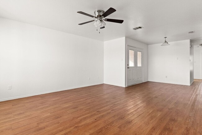 Photo - 6211 Temora Loop Unit 6211 Temora Loop  A