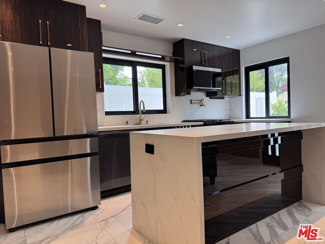 Photo - 20529 Miranda Pl Townhome