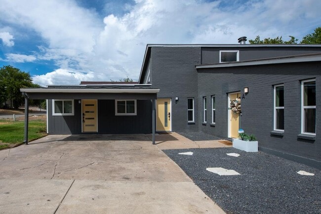 Photo - 1805 Briar Hill Dr
