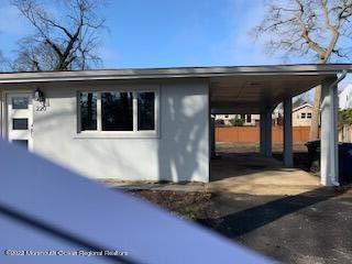 Photo - 220 Highwood Rd
