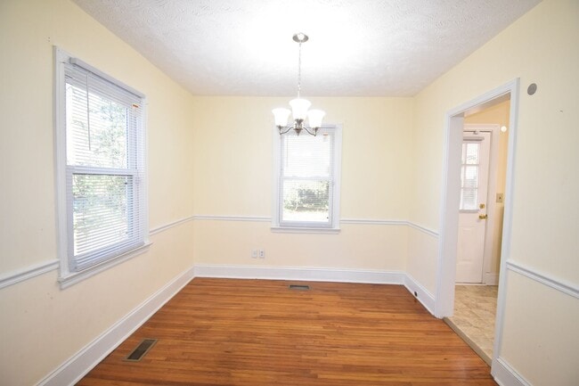 Photo - 2 Bedroom and 1 Bath Home (Pets Negotiable)