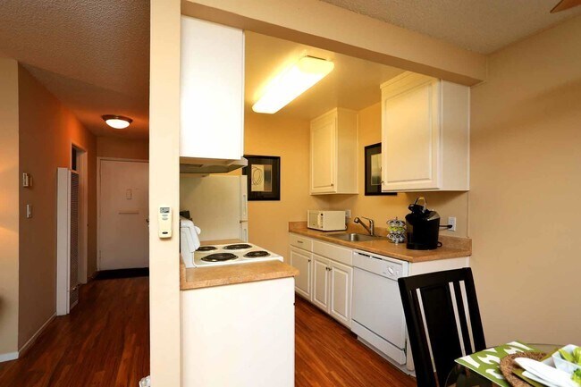 Madera Valley Apartments