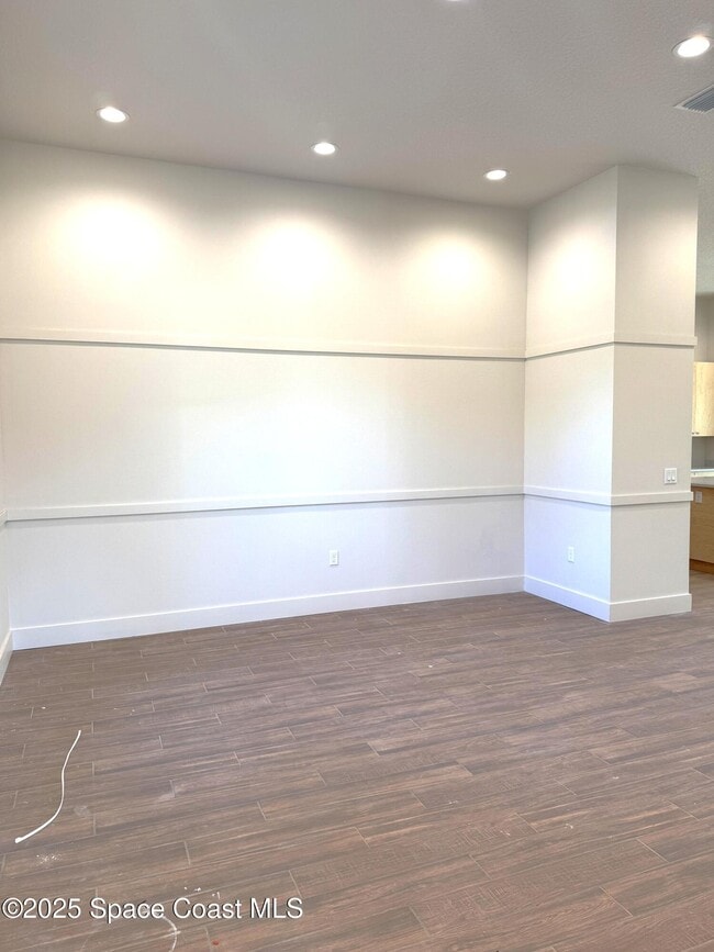 Photo - 2801 Edington Dr