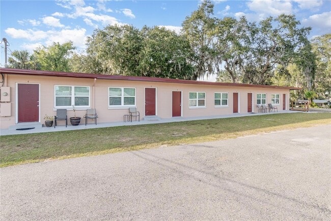 Building Photo - 1401 E Alfred St Unit 6