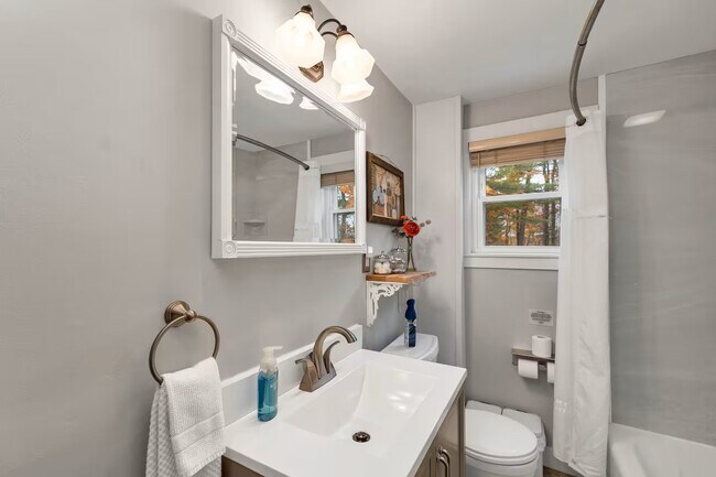Photo - 23 Red Gate Ln