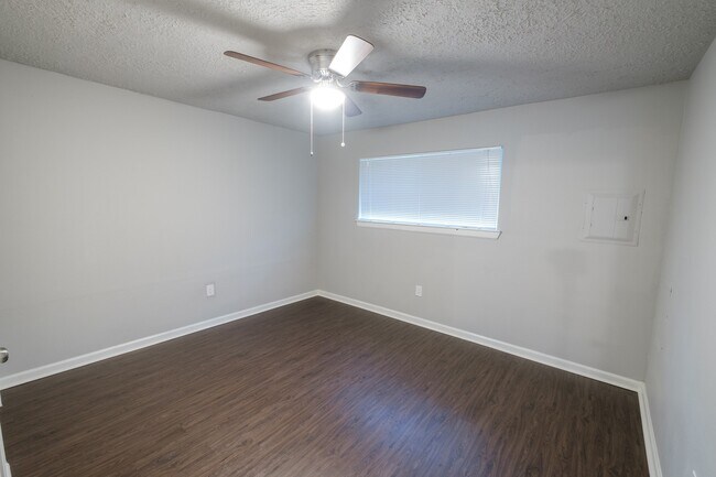 Photo - 6519 Sloan St Unit 6