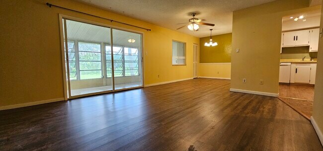 Photo - 682 Midway Dr Unidad 682 B