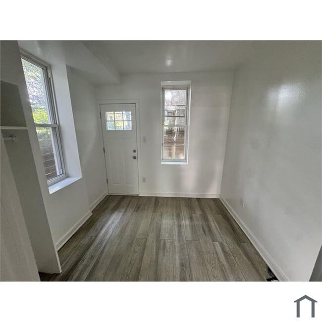 Photo - 2531 N Dover St