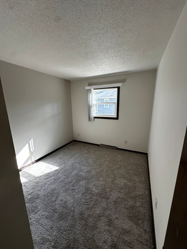 Photo - 2820-2822 Beverly Hills Dr Unit 2820