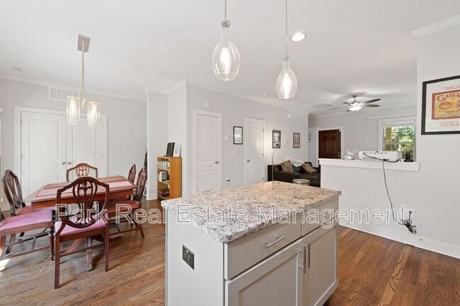 Photo - 1111 W Murray Ave