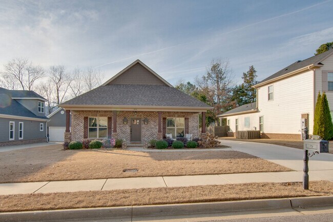 3 Bed 2 Bath in Nature's Cove (Hampton Cov... - 3 Bed 2 Bath in Nature's Cove (Hampton Cov... House