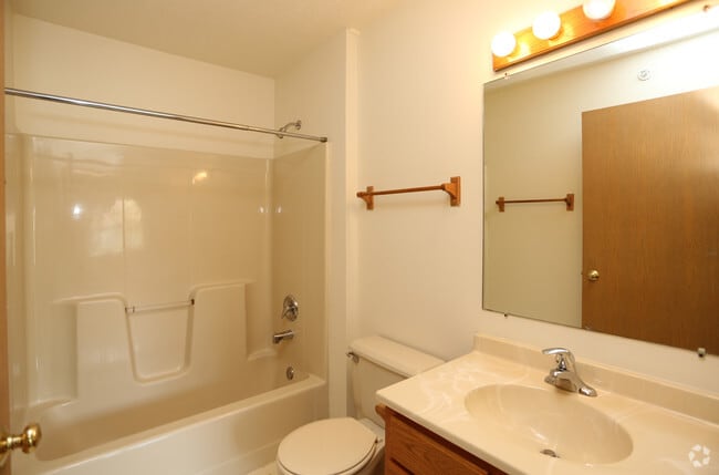 Bathroom - Chicory Place Apartments