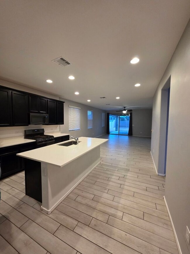 Photo - Great family home in Red Rock