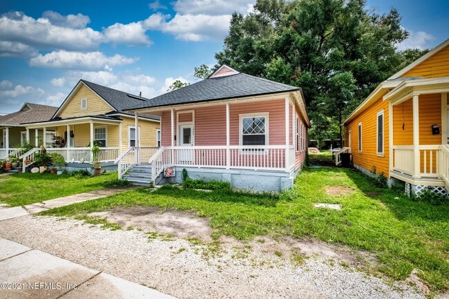 Photo - 1945 Redell St