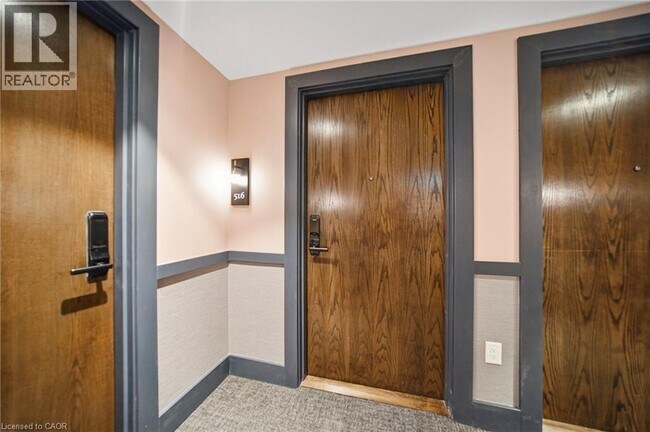 Photo - 2782 Barton St E Unit 516